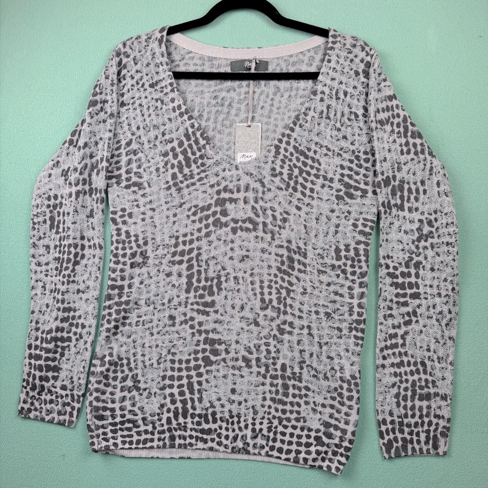 NWT Max Sparkle Animal Sweater Women’s L Gray Silver V Neck Pullover Long Sleeve